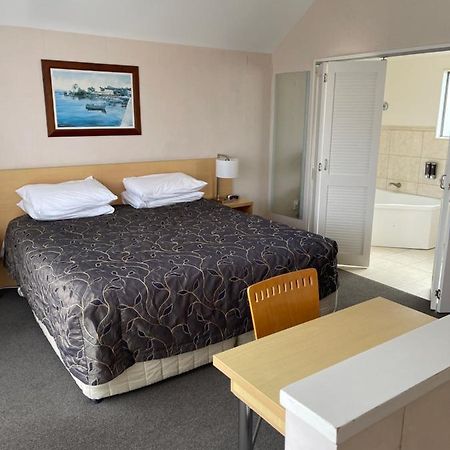 Bps Apartment 3 Lago Lago Taupo Esterno foto
