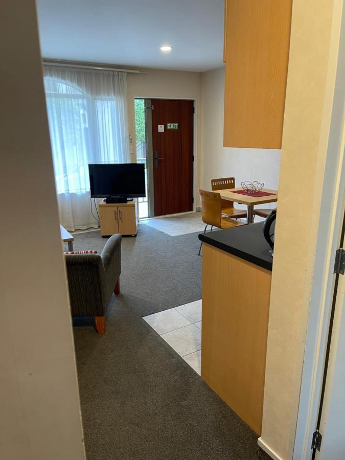 Bps Apartment 3 Lago Lago Taupo Esterno foto